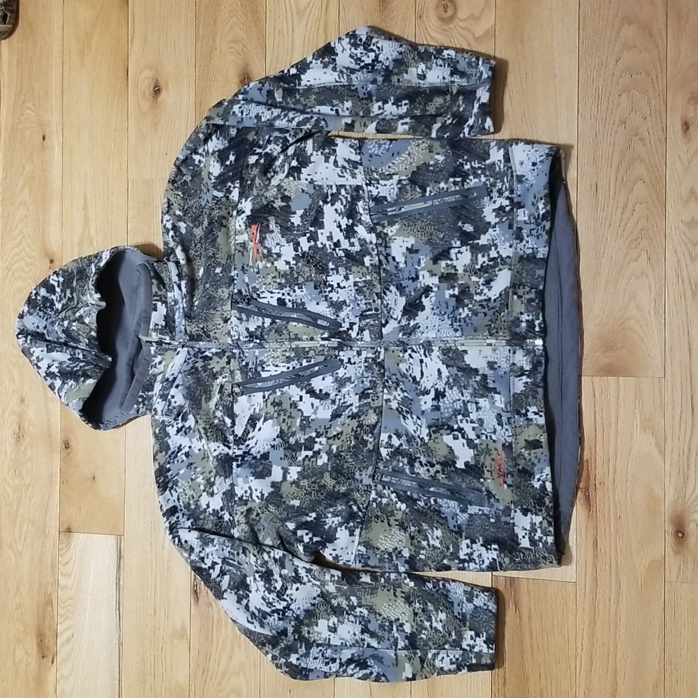 Sitka stratus zip up jacket. Elevated II.